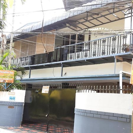 Paradise Inn Guest House Alappuzha Ngoại thất bức ảnh