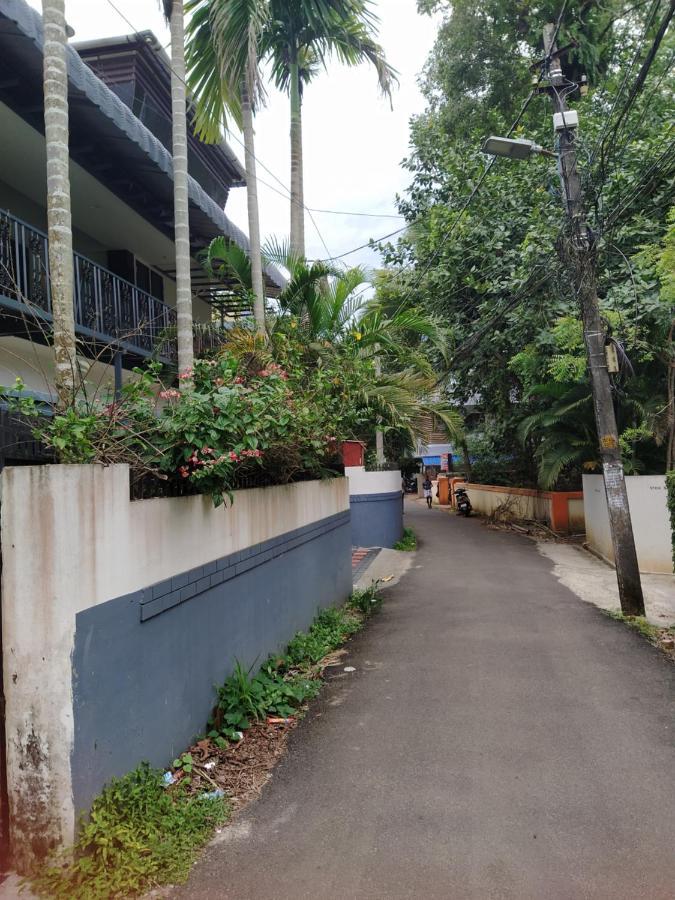 Paradise Inn Guest House Alappuzha Ngoại thất bức ảnh