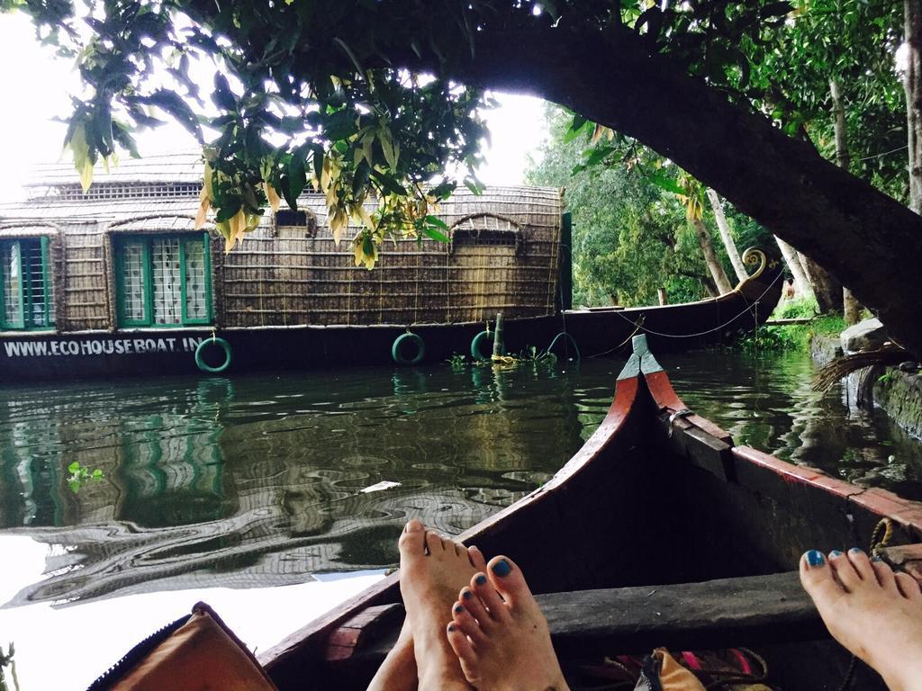 Paradise Inn Guest House Alappuzha Ngoại thất bức ảnh