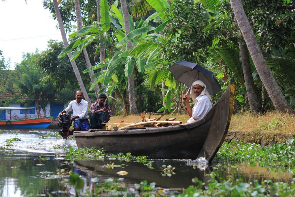 Paradise Inn Guest House Alappuzha Ngoại thất bức ảnh