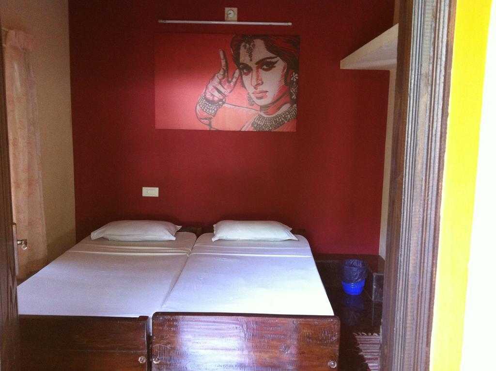 Paradise Inn Guest House Alappuzha Ngoại thất bức ảnh