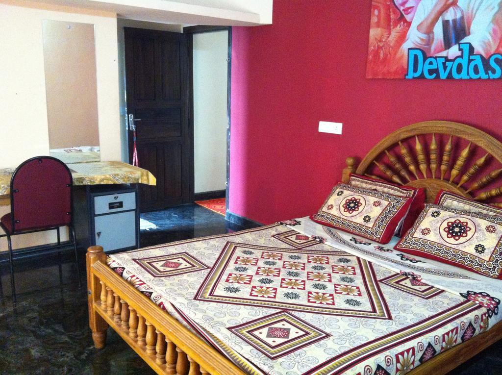 Paradise Inn Guest House Alappuzha Ngoại thất bức ảnh